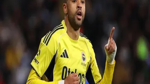 杜锋佳音！广东队心愿达成，季后赛对手揭晓，避战强队幸运之至